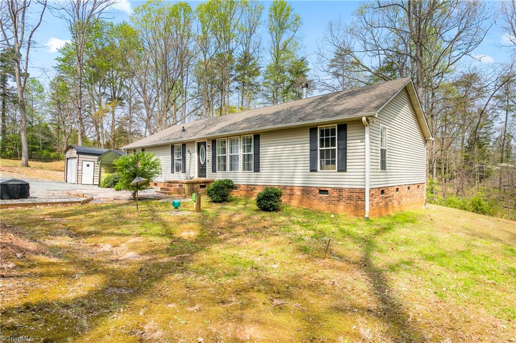 8734 Fulp Road Stokesdale, NC 27357 - Photo 6 of 28