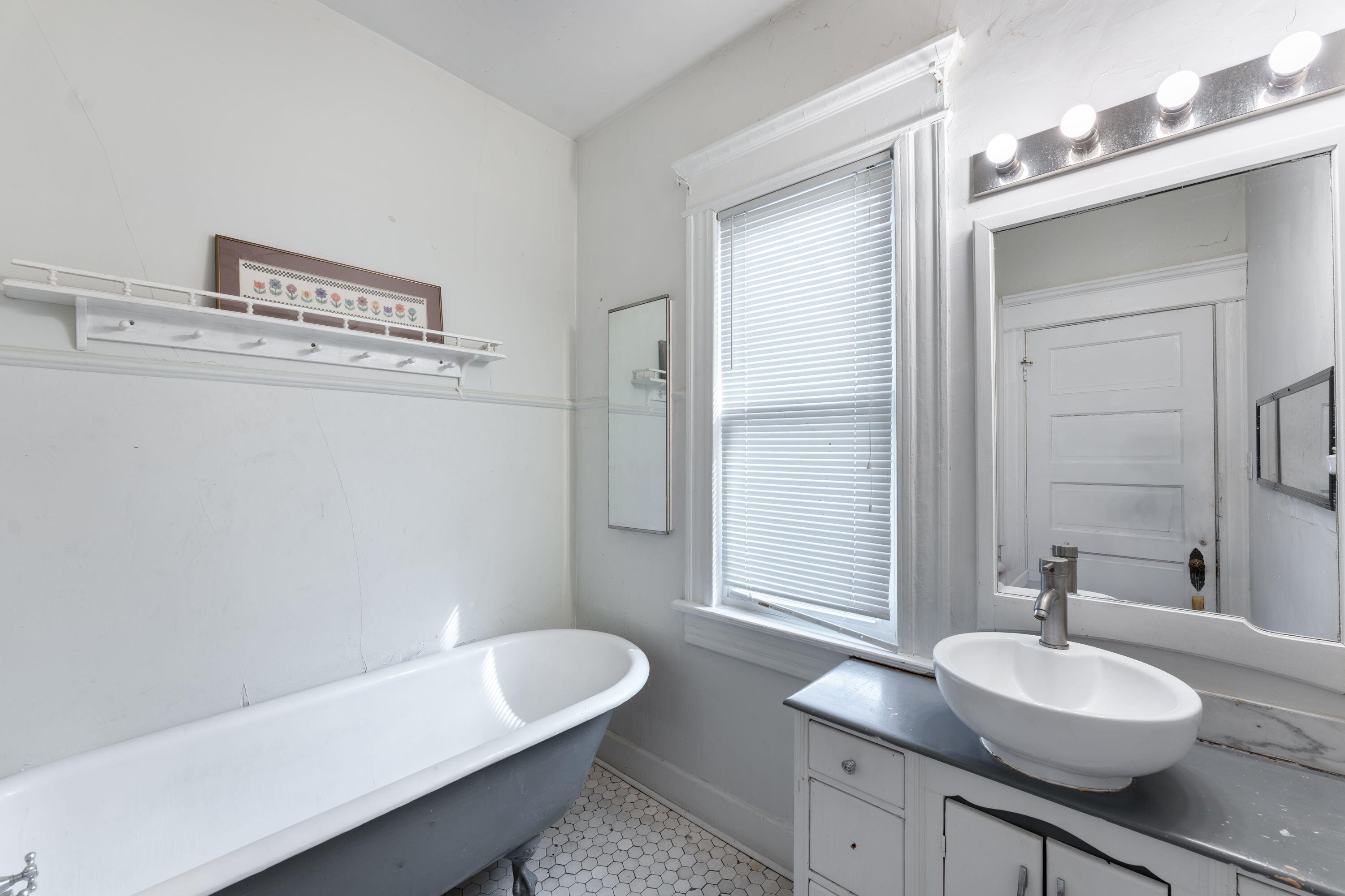 1922 60th Street Kenosha, WI 53140 - Photo 13 of 22 Bathroom-1922 60th Ave Kenosha WI