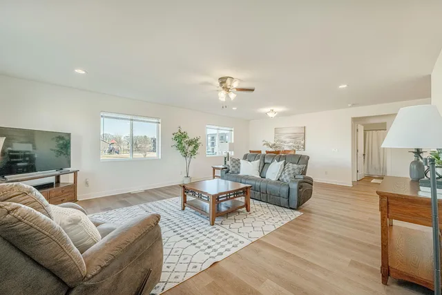 $400,000 | 912 Oregon Parks Avenue, Oregon, WI 53575