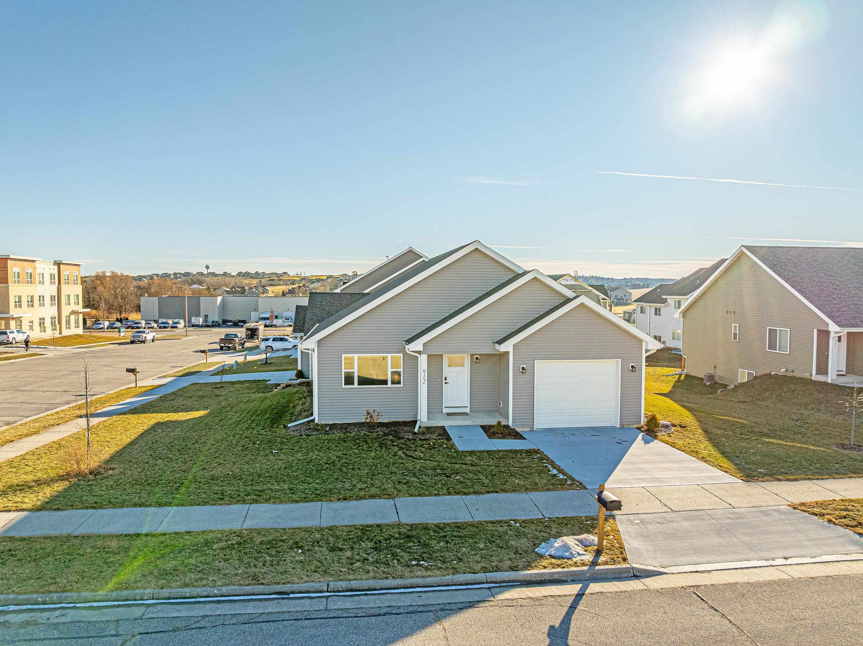 912 Oregon Parks Avenue Oregon, WI 53575 - Photo 32 of 33