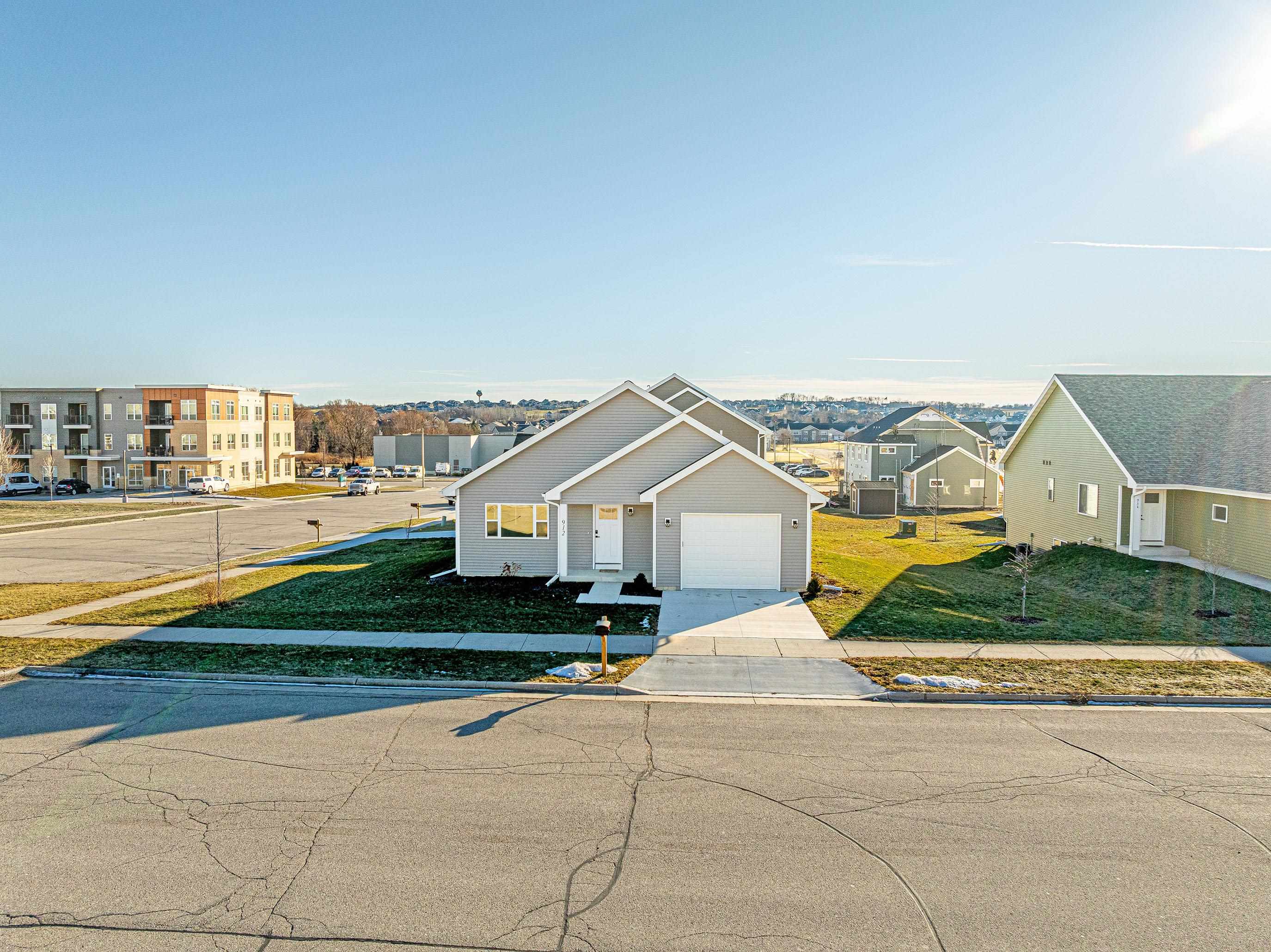 912 Oregon Parks Avenue Oregon, WI 53575 - Photo 33 of 33