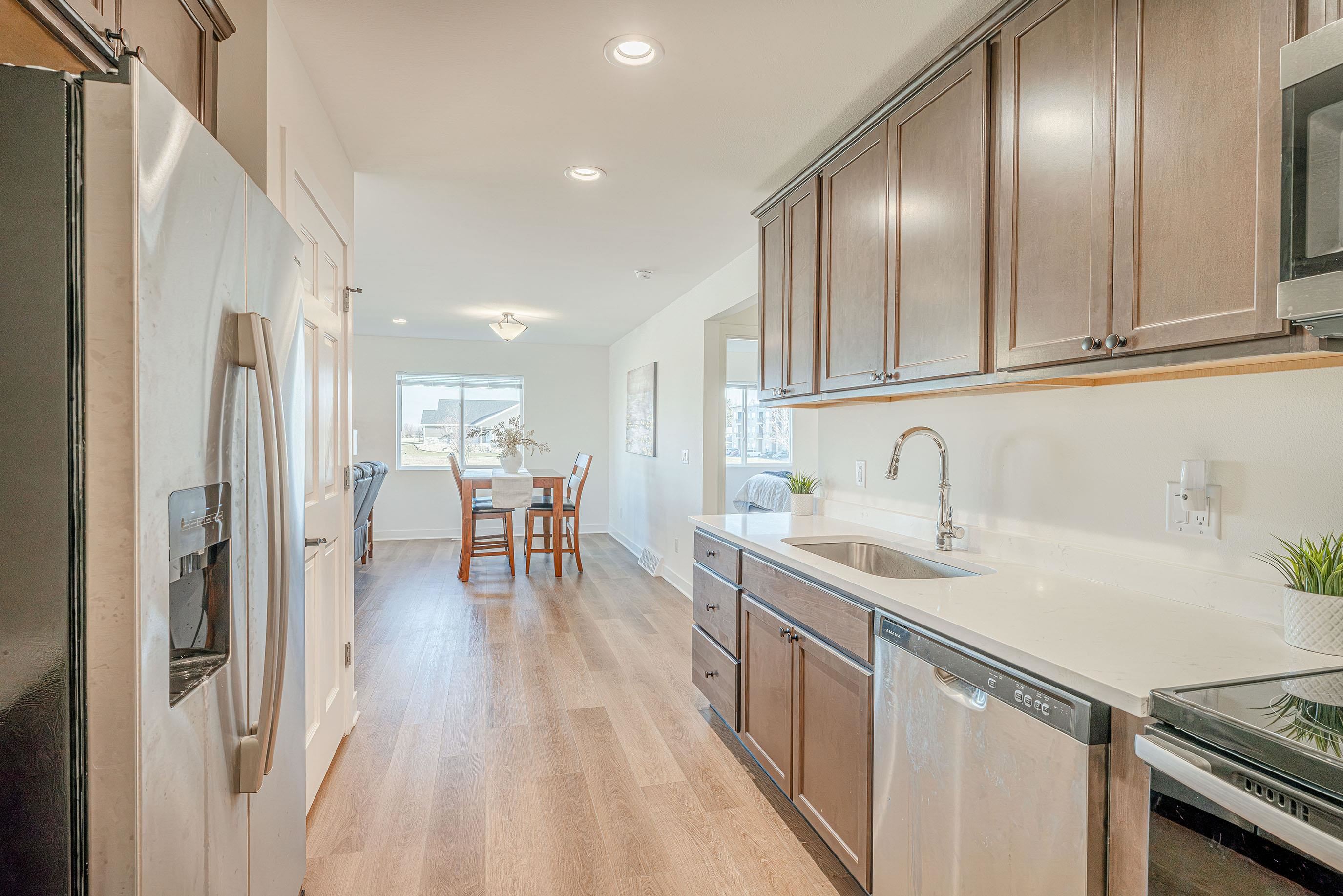 912 Oregon Parks Avenue Oregon, WI 53575 - Photo 10 of 33