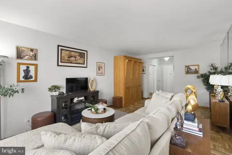 $199,900 | 2475 Virginia Avenue Northwest, Unit 620, Washington, DC 20037