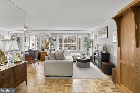 $199,900 | 2475 Virginia Avenue Northwest, Unit 620, Washington, DC 20037