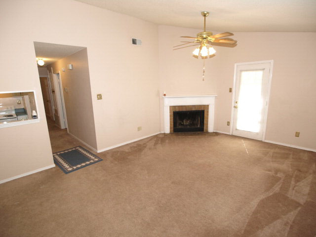 1733 Snowmass Court Mobile, AL 36609 - Photo 4 of 20
