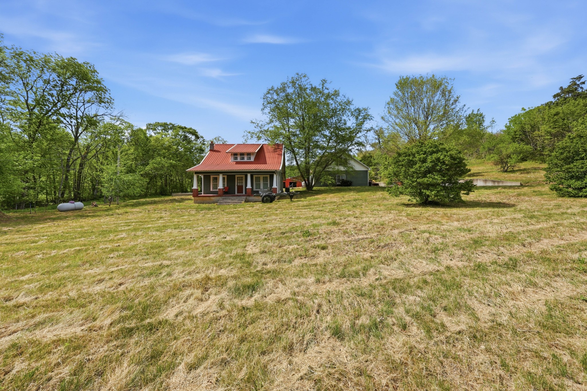 2193 Hughes Road Erin, TN 37061 - Photo 8 of 11
