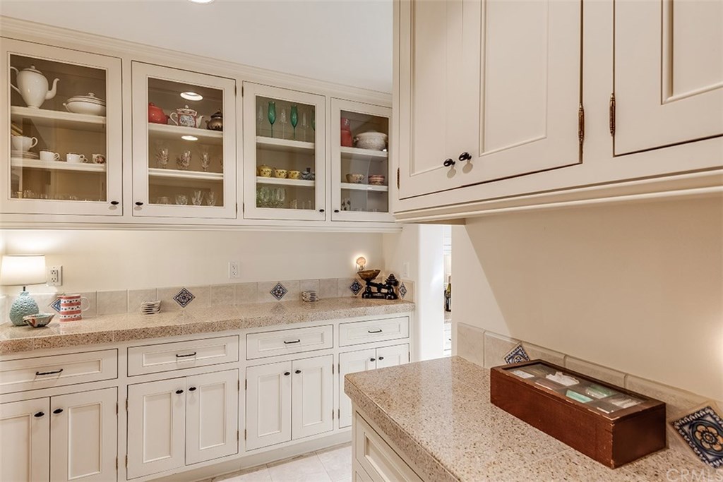 1756 10th Street Manhattan Beach, CA 90266 - Photo 15 of 54