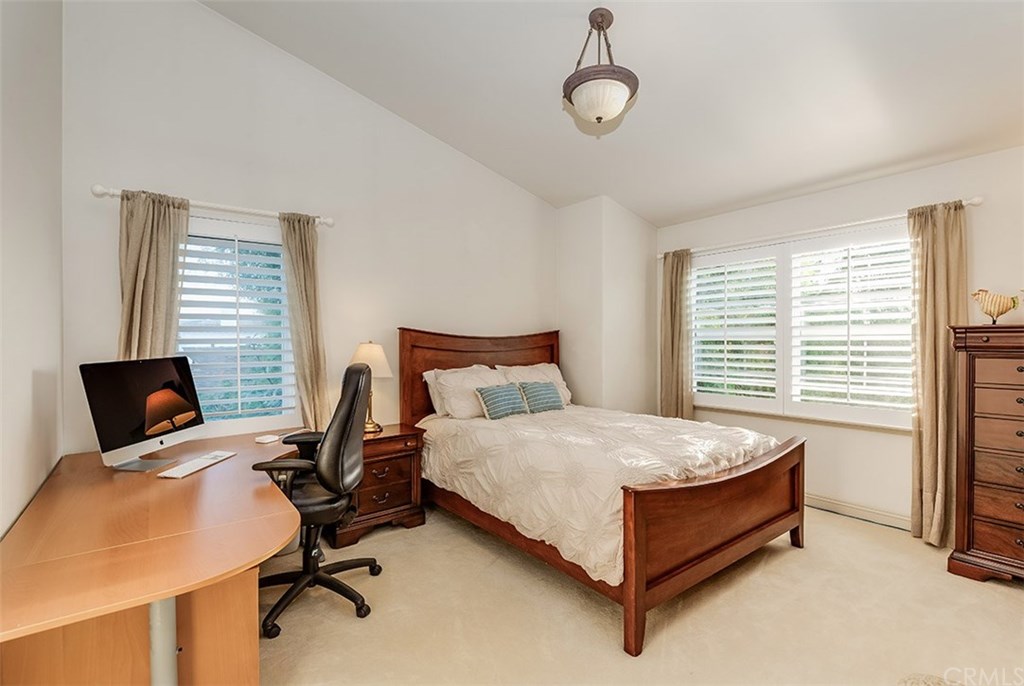 1756 10th Street Manhattan Beach, CA 90266 - Photo 25 of 54