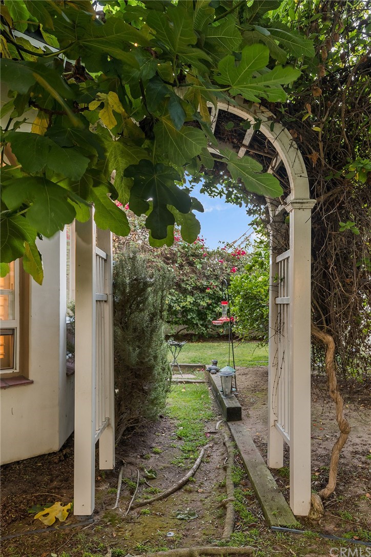 1756 10th Street Manhattan Beach, CA 90266 - Photo 43 of 54