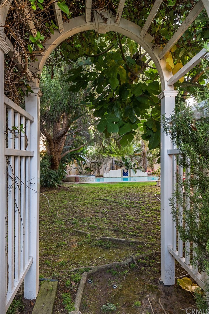 1756 10th Street Manhattan Beach, CA 90266 - Photo 45 of 54