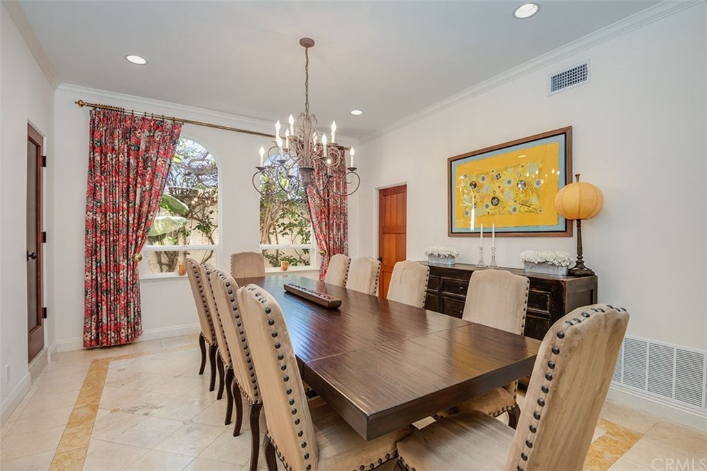 1756 10th Street Manhattan Beach, CA 90266 - Photo 7 of 54