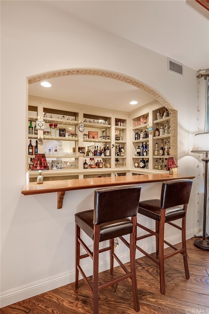 1756 10th Street Manhattan Beach, CA 90266 - Photo 9 of 54