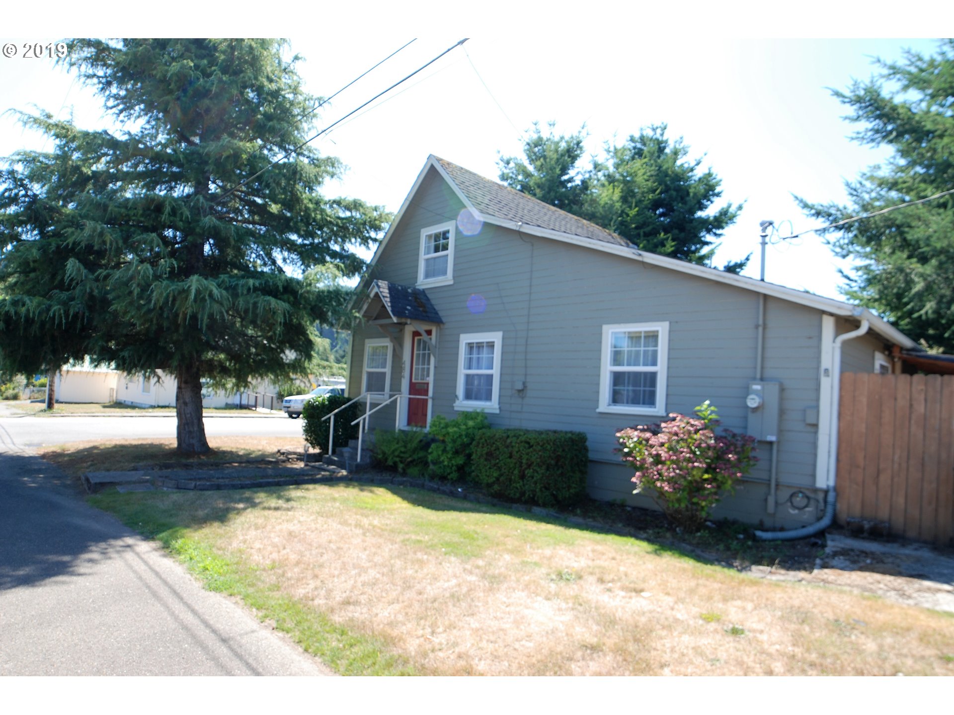 484 South 20th Street Reedsport, OR 97467 - Photo 1 of 28 Gallery Image 1