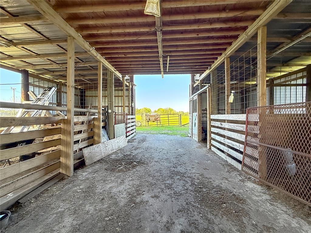 855 Northeast 107th Road Oxford, FL 34484 - Photo 20 of 59