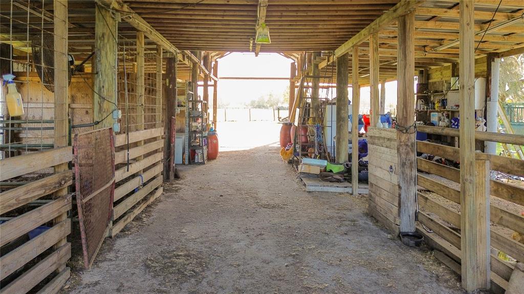 855 Northeast 107th Road Oxford, FL 34484 - Photo 21 of 59