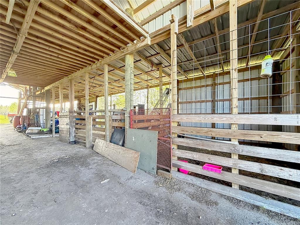 855 Northeast 107th Road Oxford, FL 34484 - Photo 22 of 59