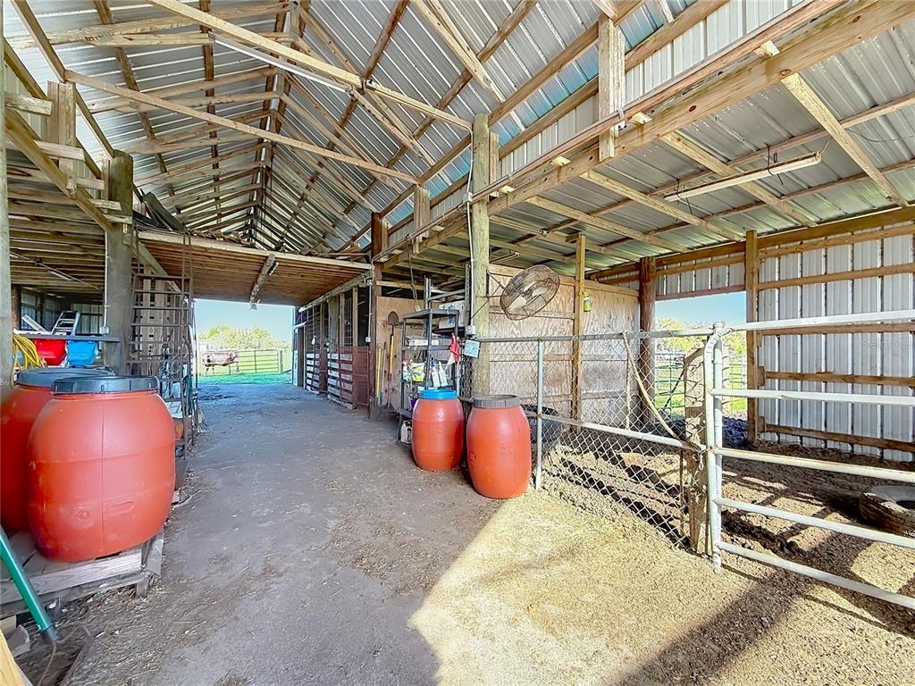 855 Northeast 107th Road Oxford, FL 34484 - Photo 27 of 59