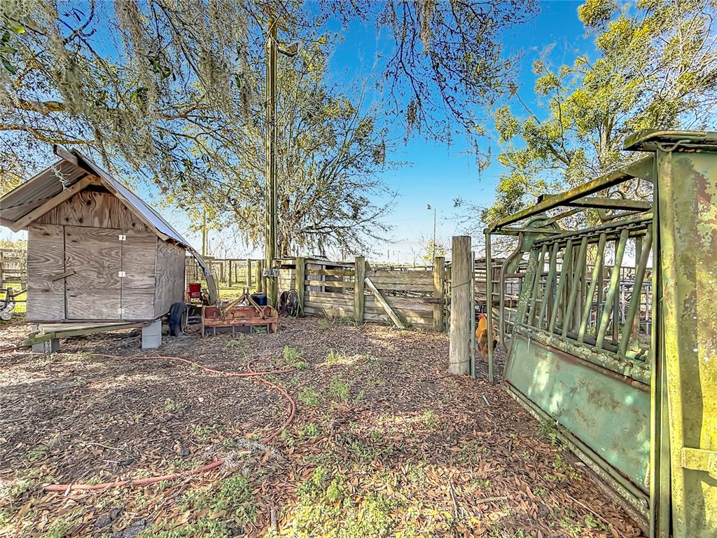 855 Northeast 107th Road Oxford, FL 34484 - Photo 48 of 59