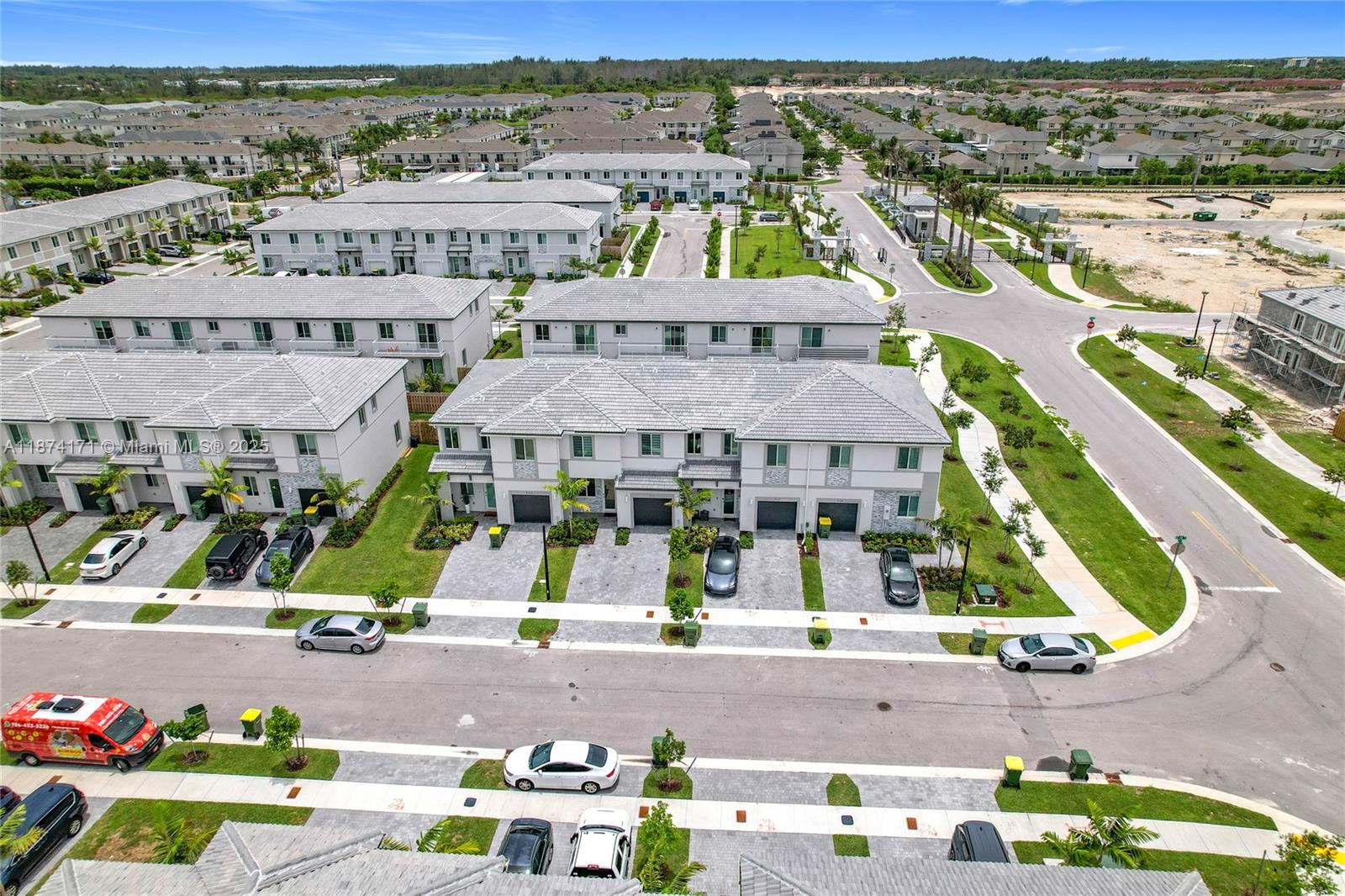 716 Southeast 14th Street Homestead, FL 33034 - Photo 6 of 60