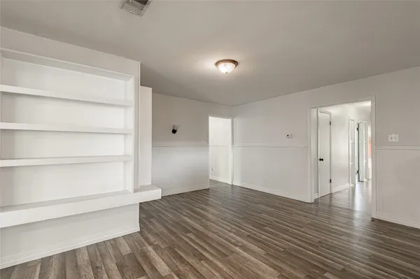 $1,695 | 1819 Ave Q, Huntsville, TX 77340