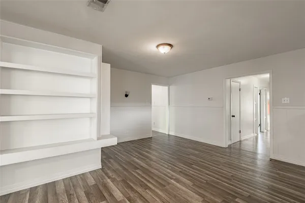 $1,695 | 1819 Ave Q, Huntsville, TX 77340