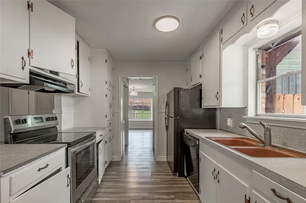 $1,695 | 1819 Ave Q, Huntsville, TX 77340