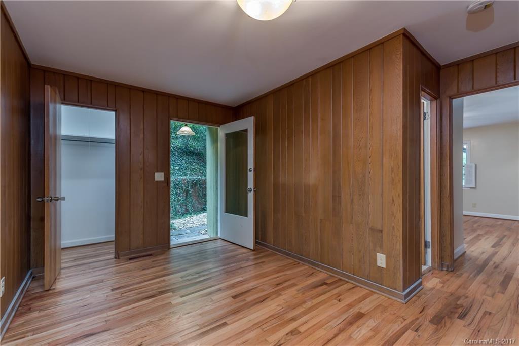 81 Jericho Drive Tryon, NC 28782 - Photo 4 of 23 a view of hallway with wooden floor