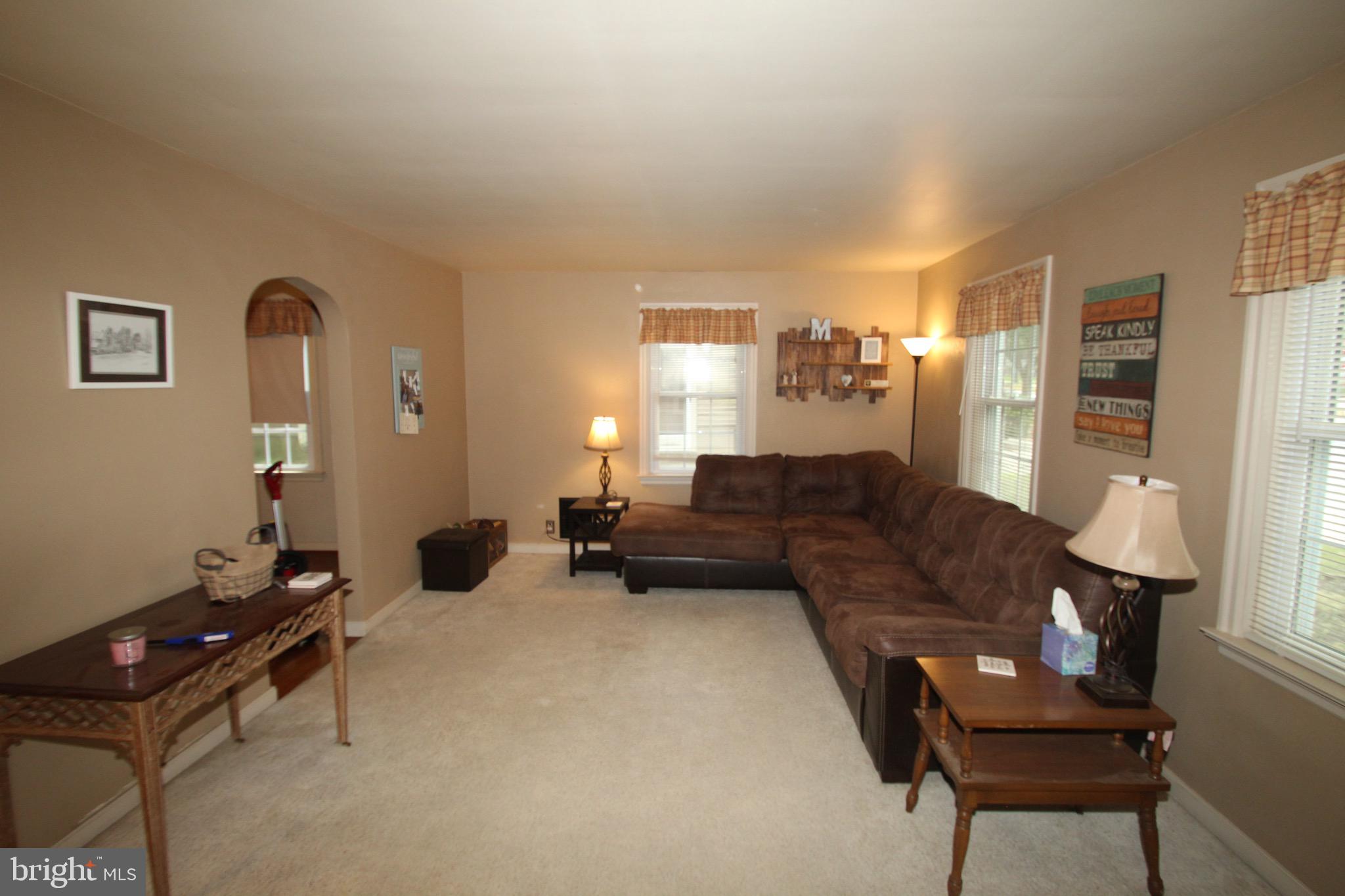 235 South Cedar Street Lititz, PA 17543 - Photo 14 of 28 LIVING ROOM