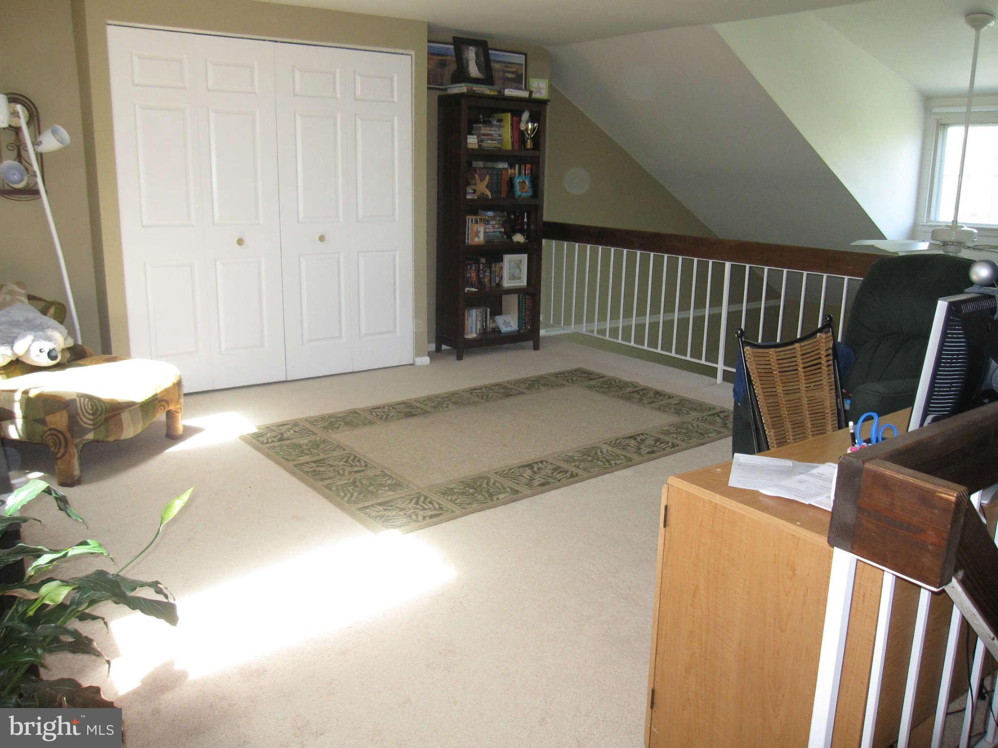 89 Valley Ridge Loop Cockeysville, MD 21030 - Photo 7 of 16