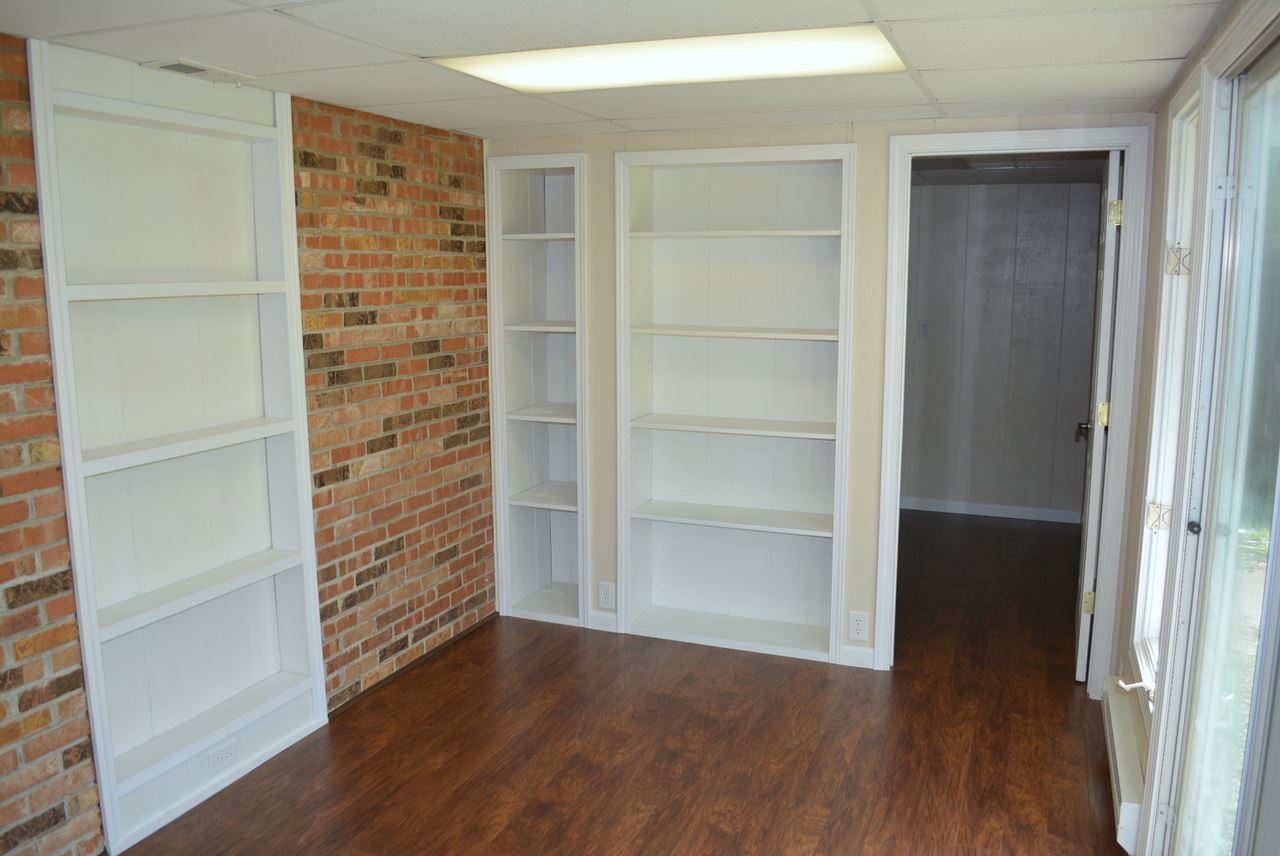 1005 East Cooper Road Muncie, IN 47303 - Photo 12 of 31 Gallery Image 12