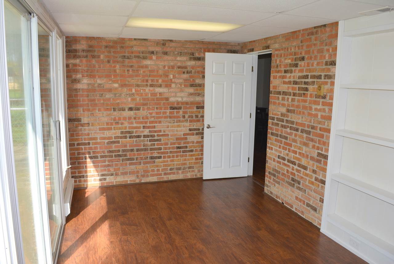 1005 East Cooper Road Muncie, IN 47303 - Photo 13 of 31 Gallery Image 13