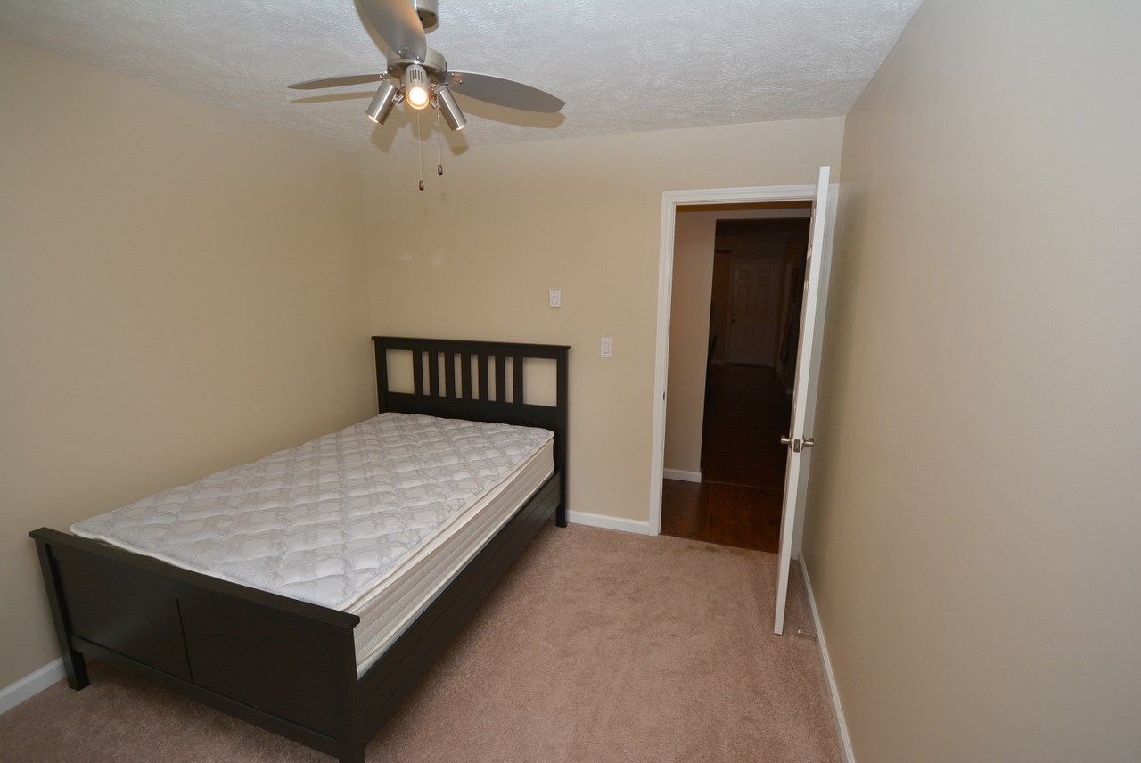 1005 East Cooper Road Muncie, IN 47303 - Photo 21 of 31 Gallery Image 21