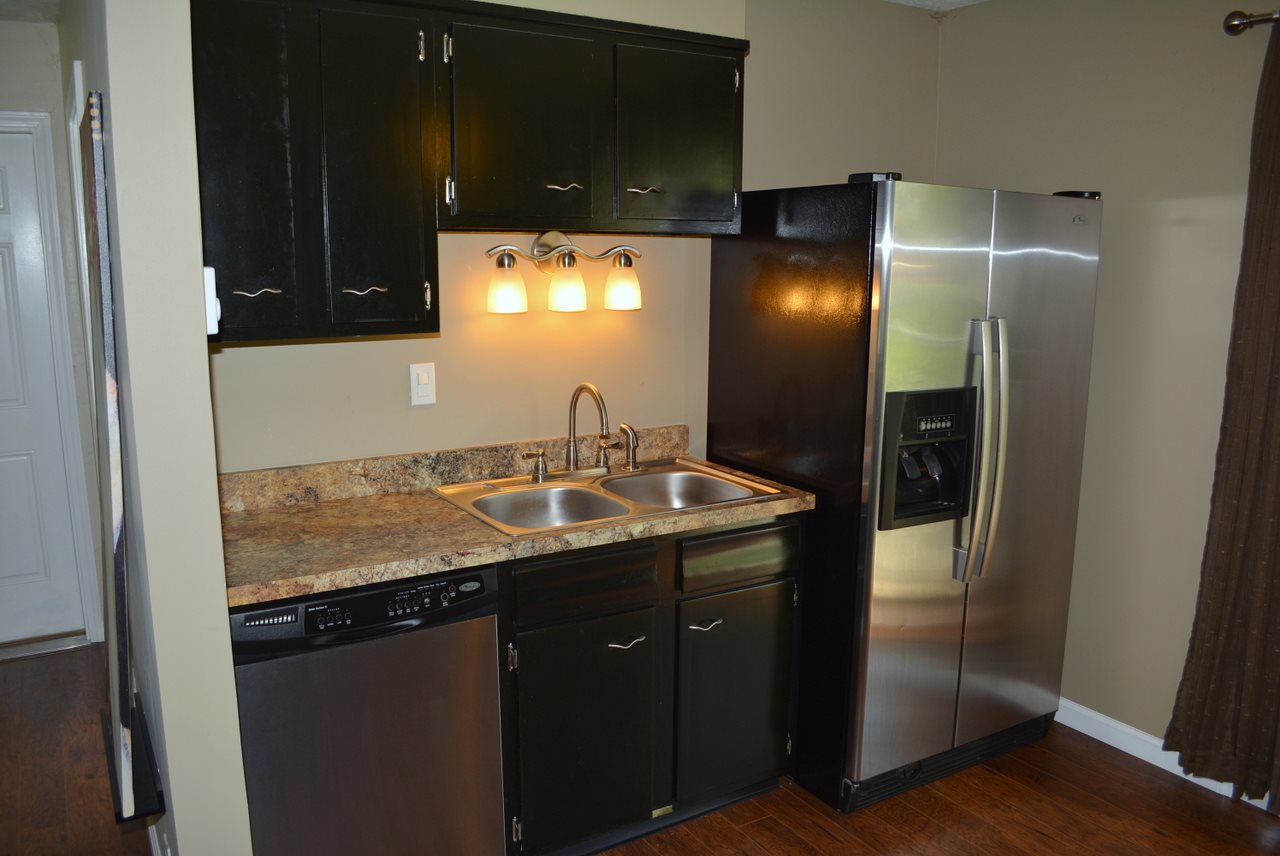 1005 East Cooper Road Muncie, IN 47303 - Photo 9 of 31 Gallery Image 9
