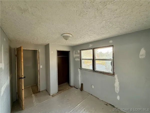 $83,500 | 205 5th Street, Stover, MO 65078