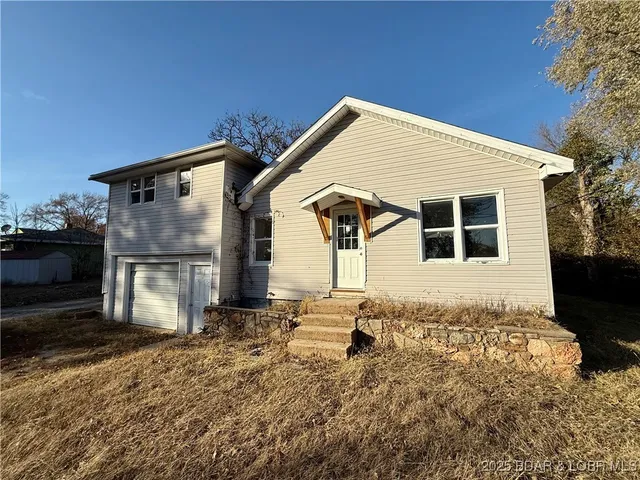 $88,500 | 205 5th Street, Stover, MO 65078