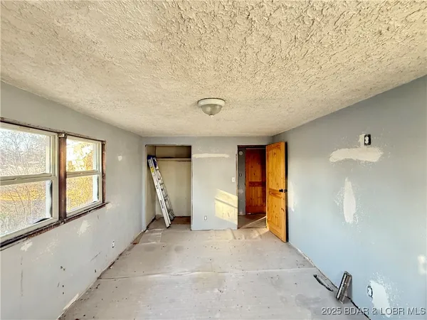 $83,500 | 205 5th Street, Stover, MO 65078