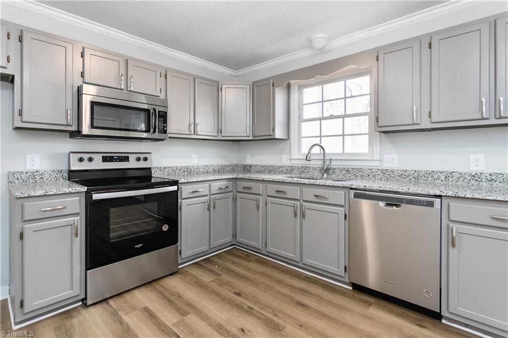 1915 Lees Chapel Road Greensboro, NC 27405 - Photo 11 of 27