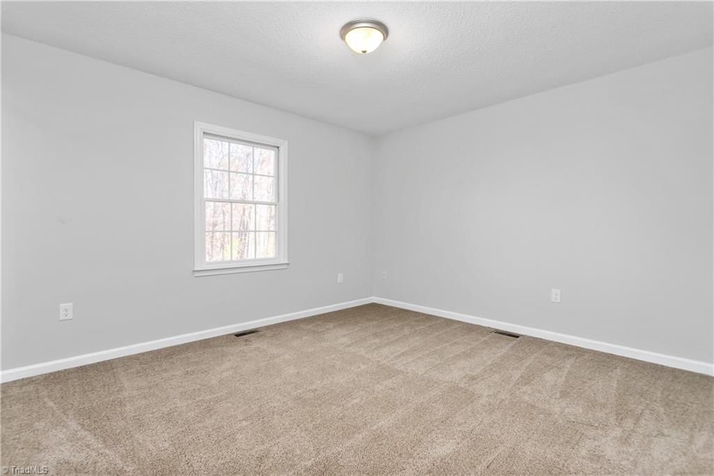 1915 Lees Chapel Road Greensboro, NC 27405 - Photo 15 of 27