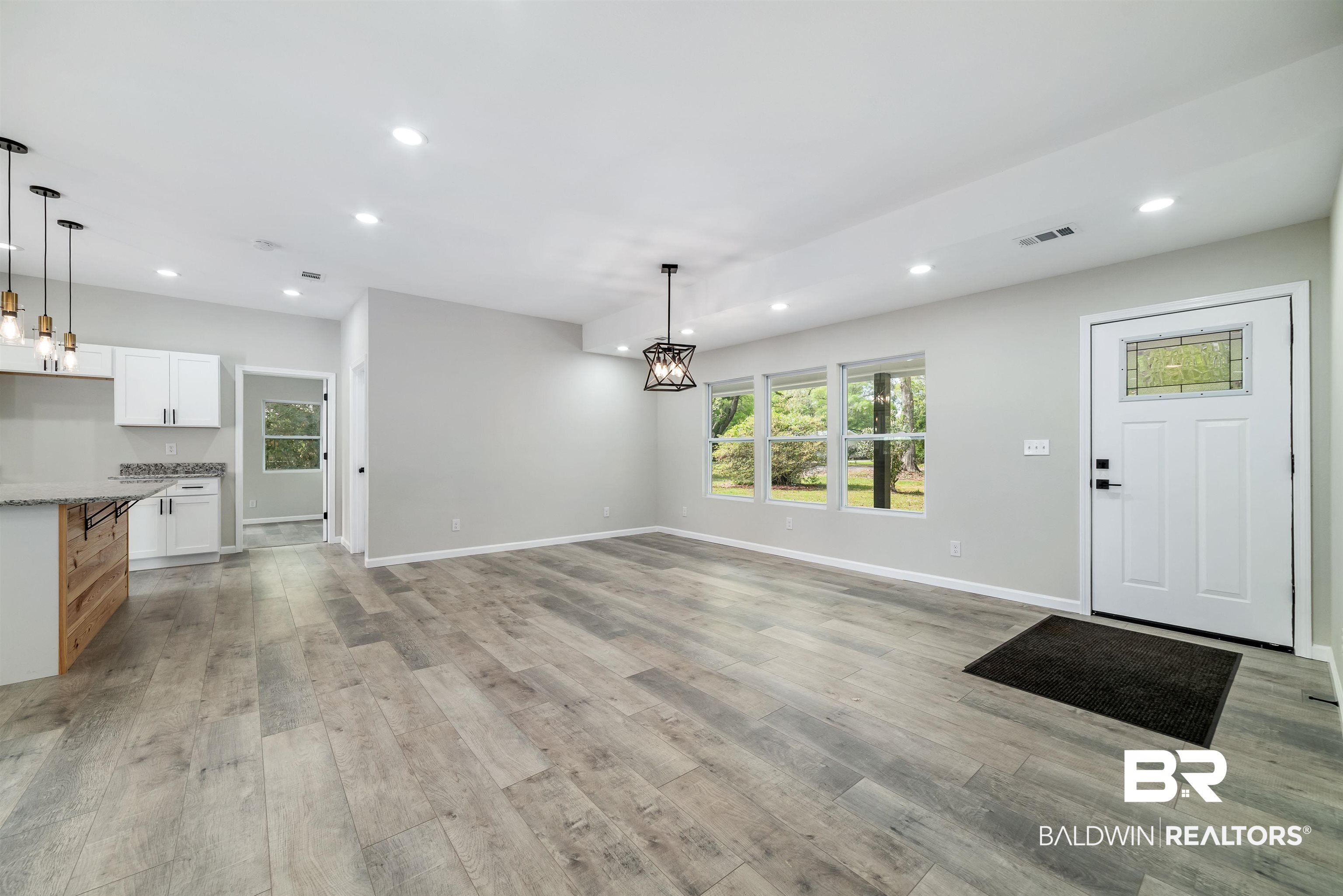 19040 Pine Acres Road Gulf Shores, AL 36542 - Photo 7 of 48