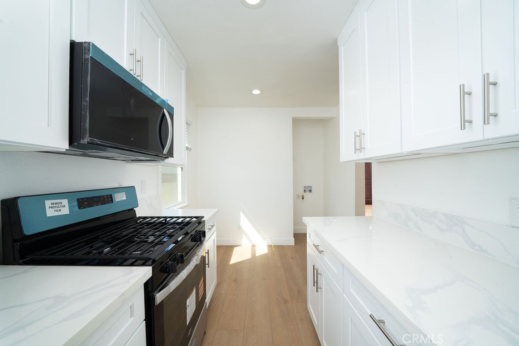 1044 Cedar Avenue Long Beach, CA 90813 - Photo 34 of 47 Kitchen
