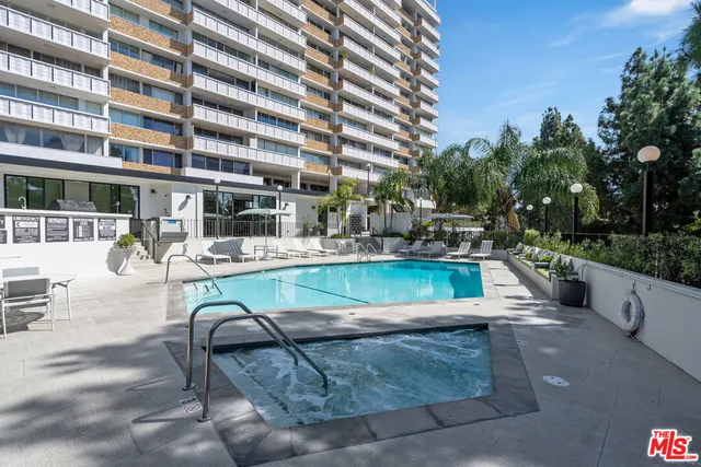 $749,000 | 8787 Shoreham Drive, Unit 703, West Hollywood, CA 90069