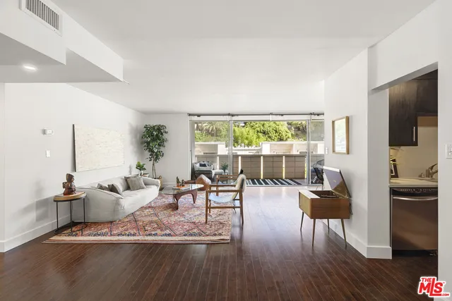 $749,000 | 8787 Shoreham Drive, Unit 703, West Hollywood, CA 90069