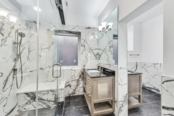 $5,400 | 1245 West Jarvis Avenue, Unit 2, Chicago, IL 60626