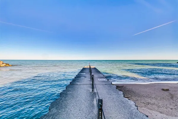 $5,400 | 1245 West Jarvis Avenue, Unit 2, Chicago, IL 60626