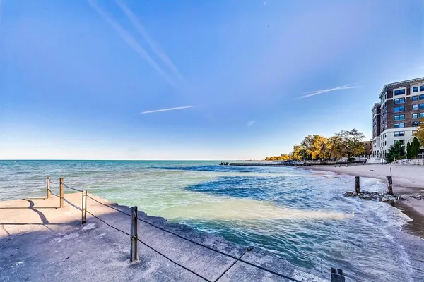 $5,400 | 1245 West Jarvis Avenue, Unit 2, Chicago, IL 60626