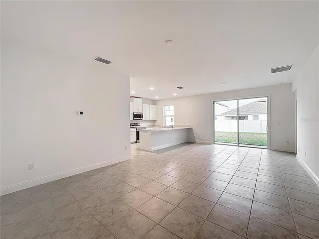 $2,300 | 4959 Shady Pnes Drive, St. Cloud, FL 34772