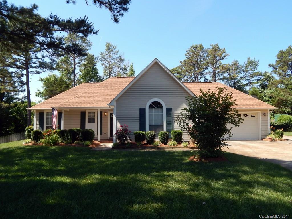 212 Applegate Lane, Unit 8 Fort Mill, SC 29715 - Photo 1 of 16 Gallery Image 1