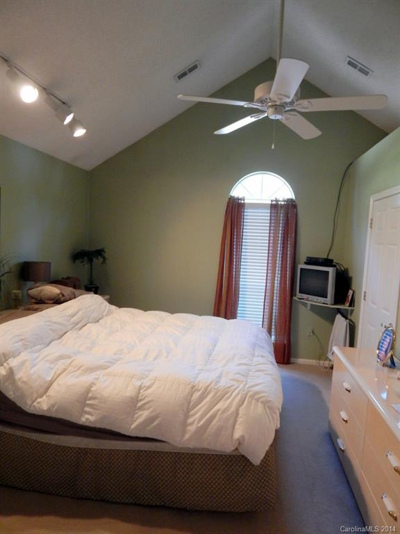 212 Applegate Lane, Unit 8 Fort Mill, SC 29715 - Photo 8 of 16 Gallery Image 8