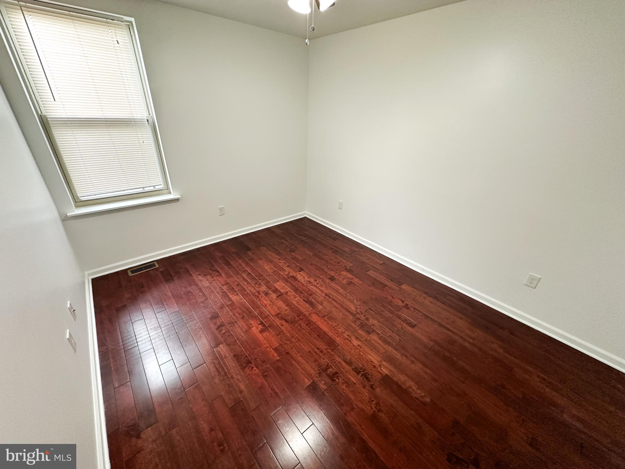 1816 North Front Street, Unit B Philadelphia, PA 19122 - Photo 9 of 13
