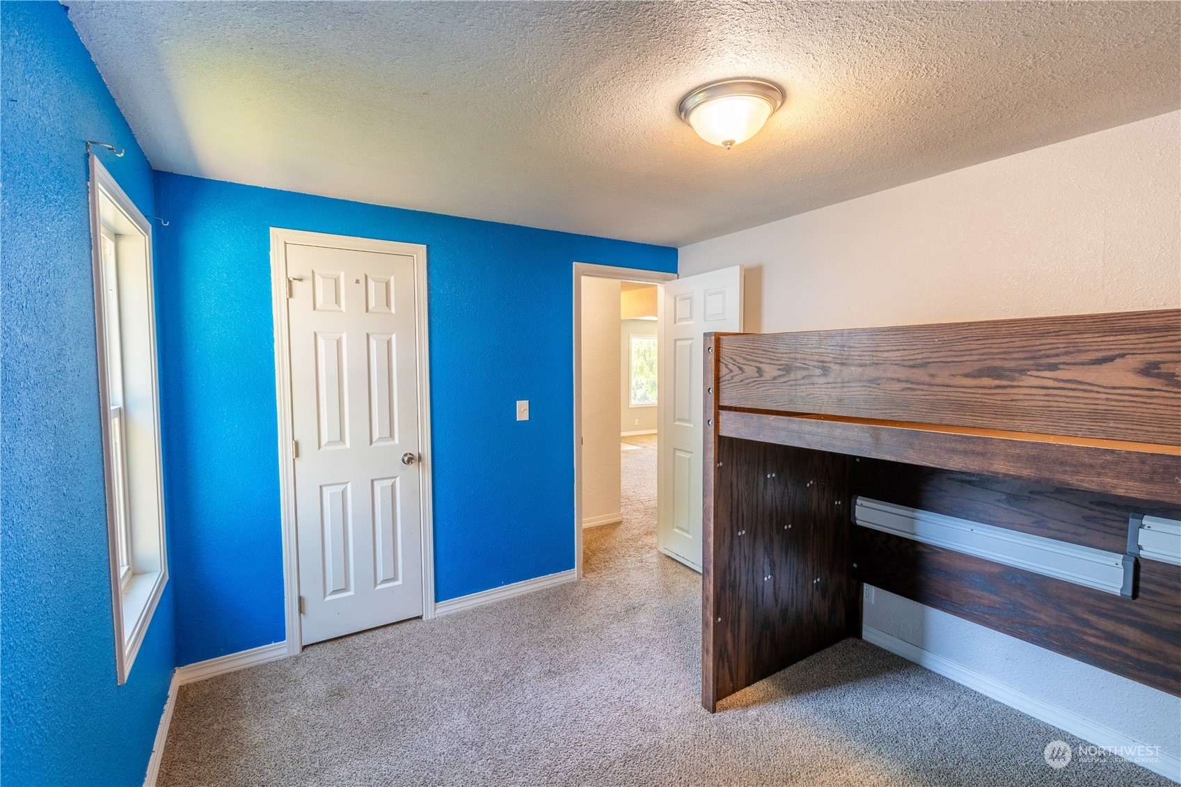 275 Patrick Road Ephrata, WA 98823 - Photo 16 of 35 a view of room with wooden floor